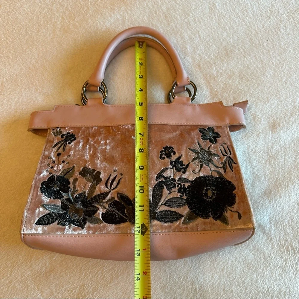 Chic Floral Embroidered Velour Satchel in Pink